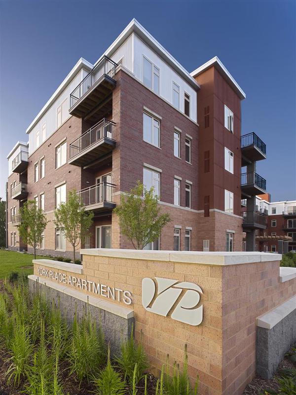 Execustay At York Place Apts Едина Екстериор снимка